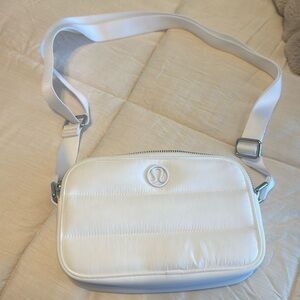 Lululemon Athletica White Crossbody Bag with Minimalist Design